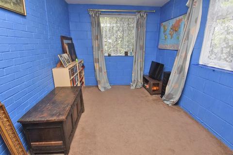 7 Fir Tree Close, Epsom, KT17 3LD