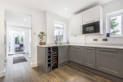 6 Elmbridge Road, Cranleigh, GU6 8NH
