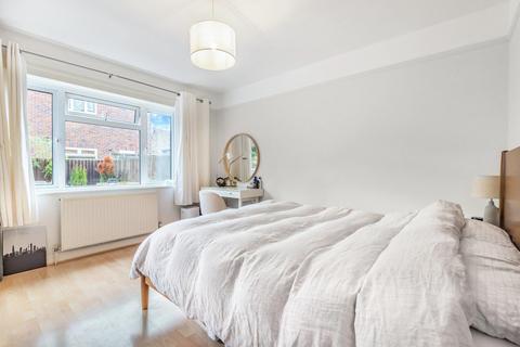 5 Braeside Avenue, London, SW19 3PU