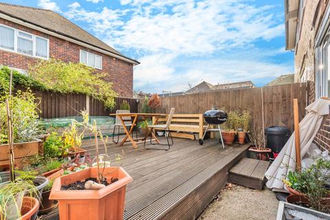 5 Braeside Avenue, London, SW19 3PU