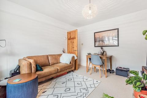 5 Braeside Avenue, London, SW19 3PU