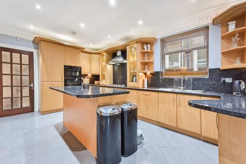 37 Inchmery Road, London, SE6 2NA
