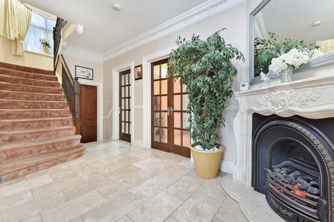 37 Inchmery Road, London, SE6 2NA