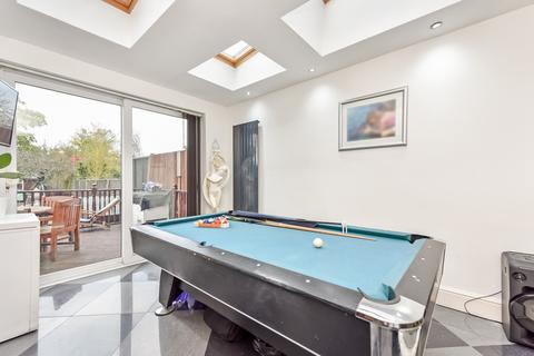 37 Inchmery Road, London, SE6 2NA