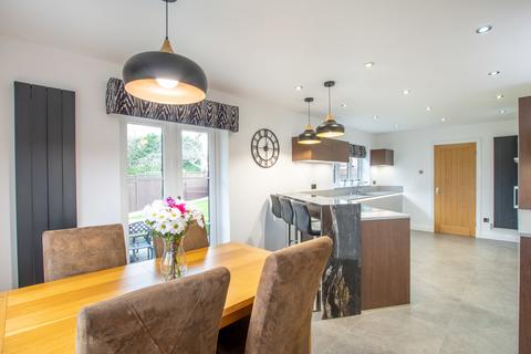 16 Willow Glen, Branton, Doncaster, DN3 3JD