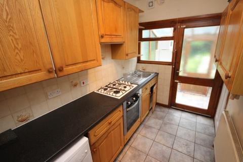 3 bedroom semi-detached house to rent, 4 Newport Mount, Headingley, Leeds, LS6 3DB