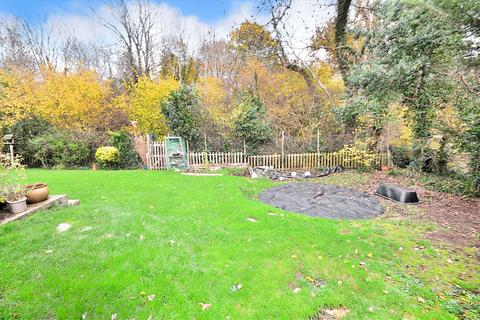 3 Faraday Avenue, East Grinstead, RH19 4AY