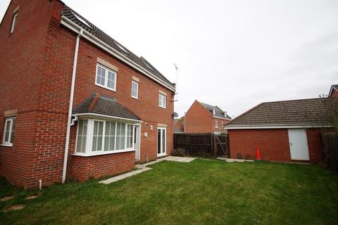 6 Augustus Close, North Hykeham, Lincoln, LN6 9NF