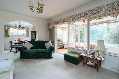 5 Ridgeway Drive, Dorking, RH4 3AN