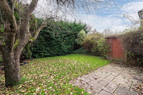 5 Ridgeway Drive, Dorking, RH4 3AN