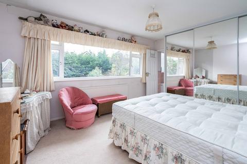 5 Ridgeway Drive, Dorking, RH4 3AN