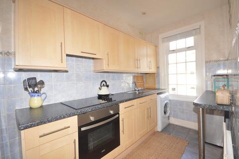 2 bedroom apartment to rent, Markham Road, Charminster