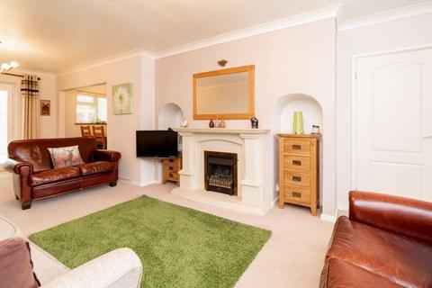 32 Headland Way, Lingfield, RH7 6BP