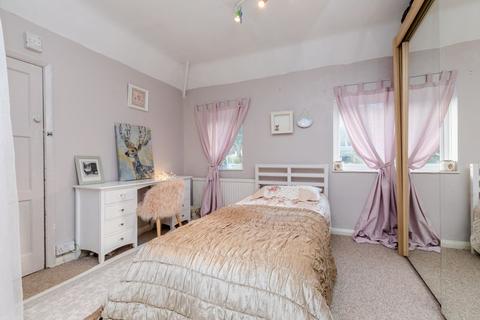 104 Denton Drive, Brighton, BN1 8DL