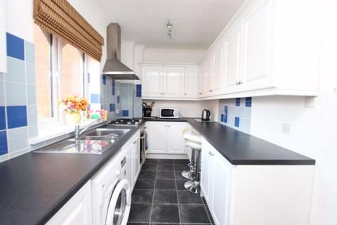 3 Grosvenor Crescent, Grimsby, DN32 0QJ