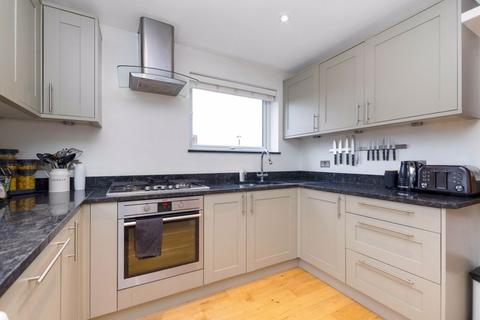 1 Lyminge Close, Sidcup, DA14 6RE