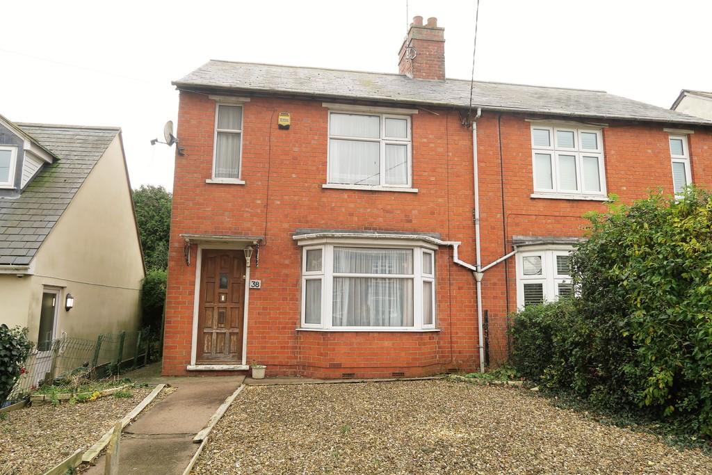 Brington Road, Long Buckby NN6 7RW 3 bed semidetached house £200,000