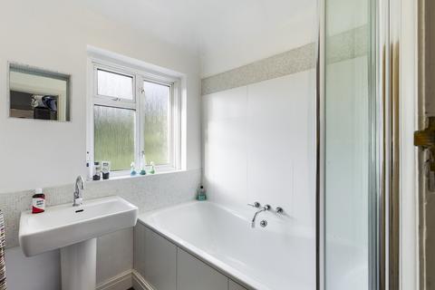2 Newnham Avenue, Ruislip, HA4 9RN