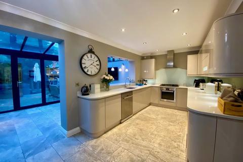 35 Abbey Drive, Dartford, DA2 7WP