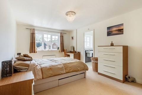 24 Bridestones Place, Eaton, Congleton, CW12 2NZ