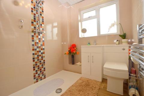 36 Blakeney Drive, Luton, LU2 7AL