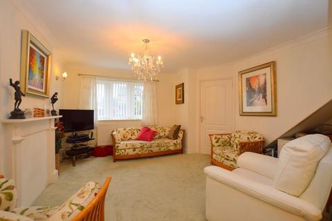 36 Blakeney Drive, Luton, LU2 7AL