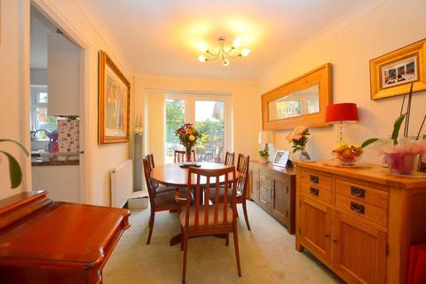 36 Blakeney Drive, Luton, LU2 7AL