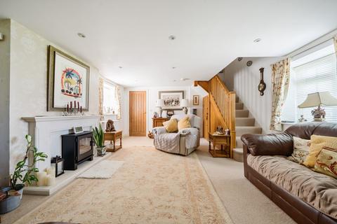 2 bedroom cottage for sale, Church End, Haddenham, Buckinghamshire, HP17