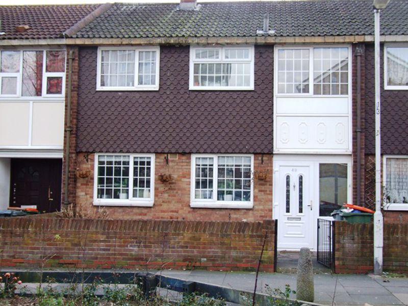 Albert Walk, North Woolwich, E16 3 bed terraced house £1,550 pcm (£