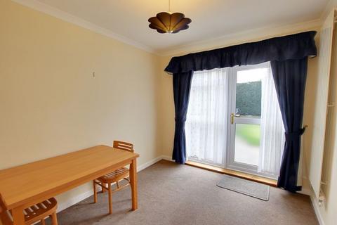 undefined, Fleetwood Close, Neston
