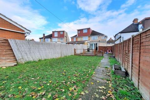 9 Richmond Avenue, Feltham, TW14 9SG