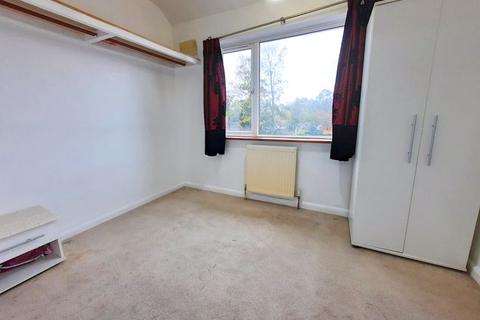 9 Richmond Avenue, Feltham, TW14 9SG