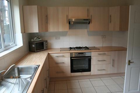 7 bedroom terraced house to rent - Liverpool L15