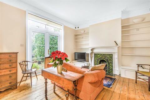 24 Ravenscroft Park, Barnet, EN5 4NH