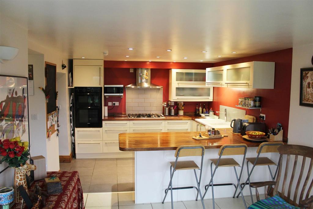 Open Plan Kitchen family room