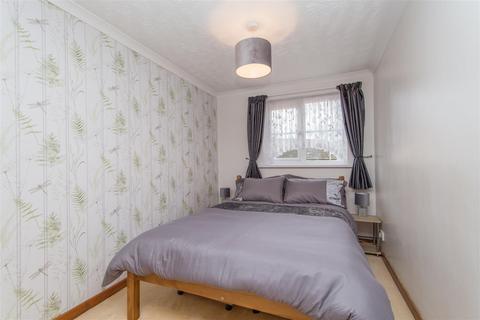 2 Murley Close, Crediton, EX17 2DU