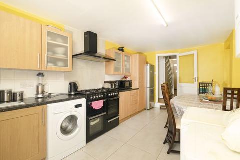 41 Boundary Road, London, E17 8NQ