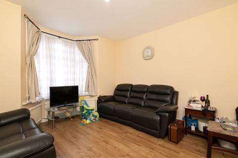 41 Boundary Road, London, E17 8NQ