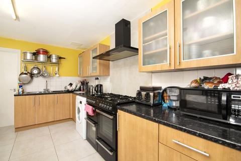 41 Boundary Road, London, E17 8NQ