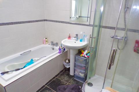47 Highfield Park, Rhyl, LL18 3NL