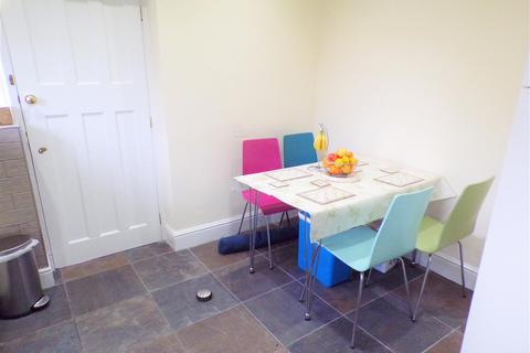 47 Highfield Park, Rhyl, LL18 3NL