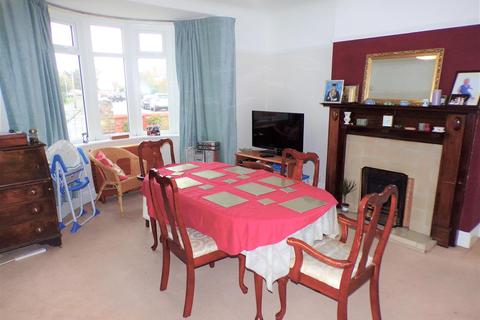47 Highfield Park, Rhyl, LL18 3NL