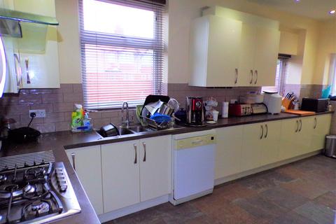 47 Highfield Park, Rhyl, LL18 3NL