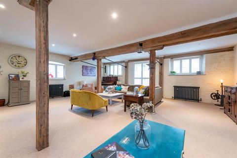 8 Station Yard, Hadleigh, Ipswich, IP7 5TG