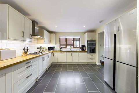 38a Ermin Street, Brockworth, Gloucester, GL3 4HN