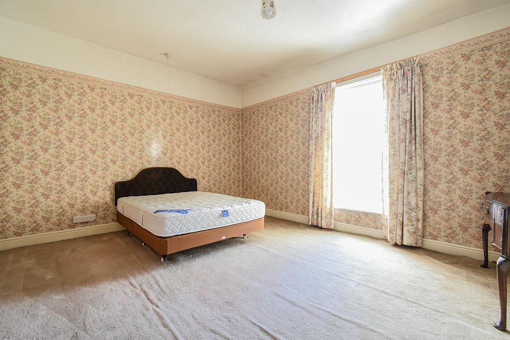 Bed-1.jpg