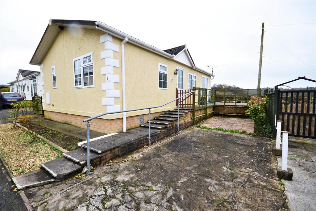 Croesyceiliog, Carmarthen 2 bed park home £90,000