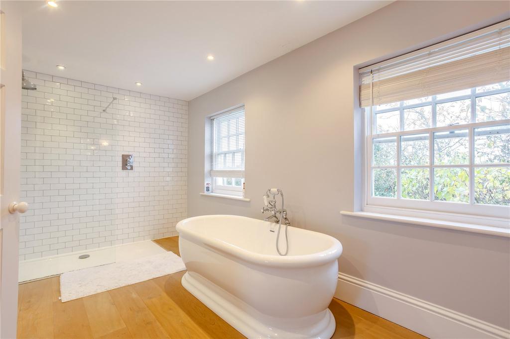 En Suite Bathroom