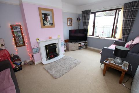 30 Brookside Crescent, Exeter, EX4 8NF