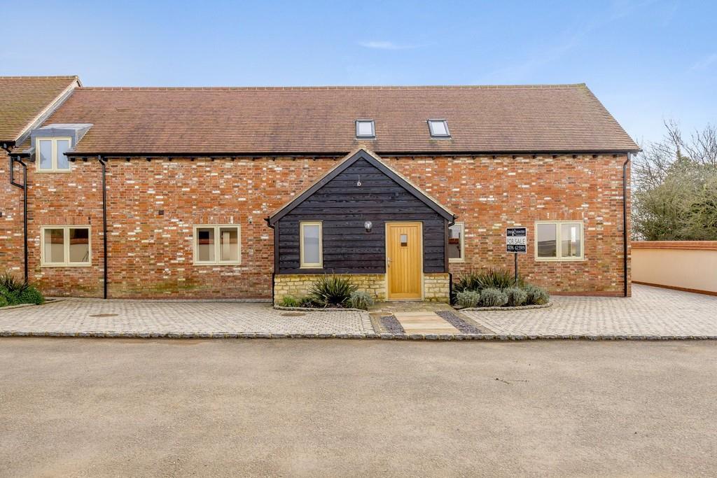 Lower Pollicott, Ashendon, Aylesbury 5 bed barn conversion £1,175,000